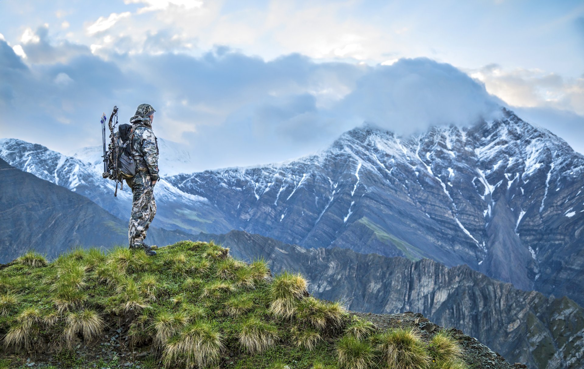 Hunt Deer, Water Buffalo and Canada Geese While Trapping Mink in February and March