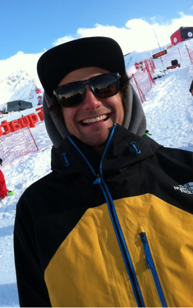 Nico Monforte, miembro del equipo Junior Worlds Skicross 2014, da las gracias a Global Rescue