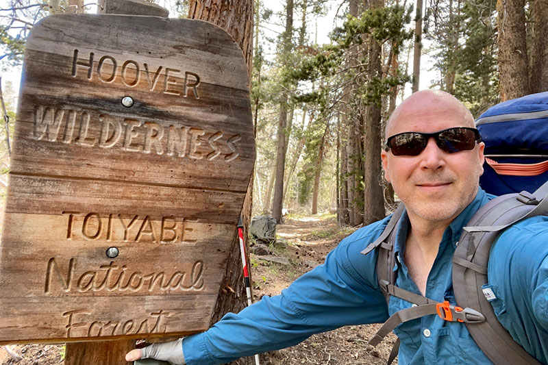 Atrapado en una repentina tormenta de nieve en la Sierra Oriental