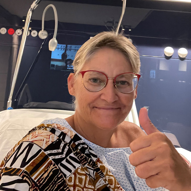 Mari-Harris-in-France-hospital