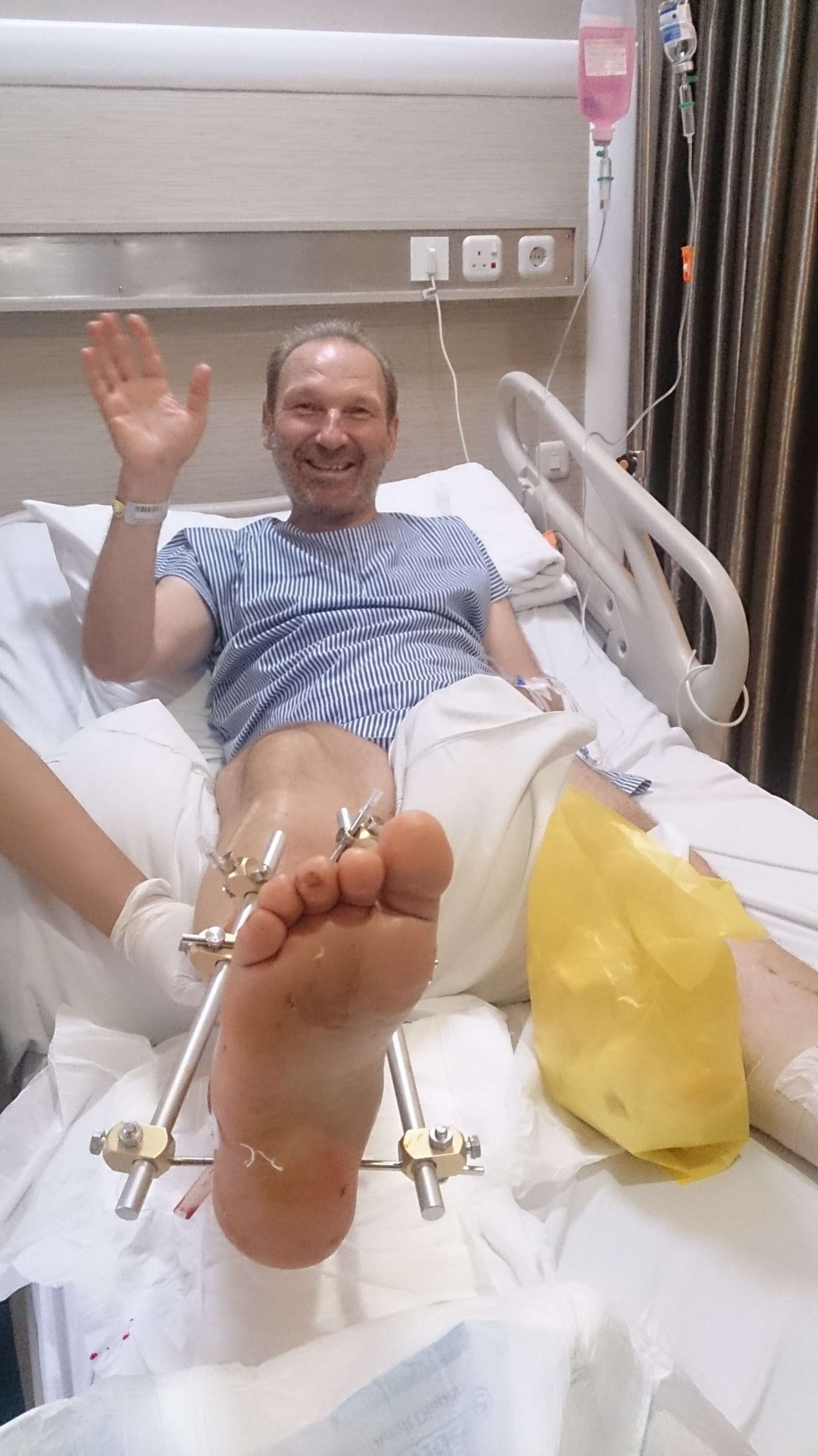 Piernas rotas en la pirámide de Carstensz